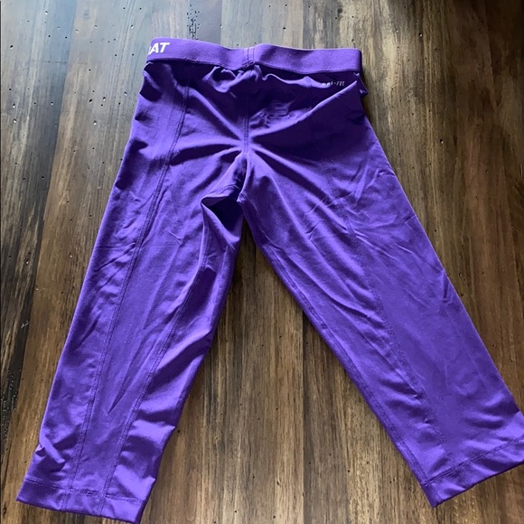 Nike Pro combat Capri leggings - Picture 2 of 3